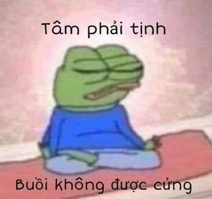 Nhếch mép meme hài hước và không thể cưỡng lại.