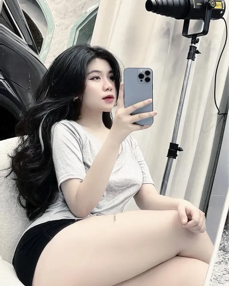 Instagram gái xinh xinh đẹp, lan tỏa niềm vui sống.