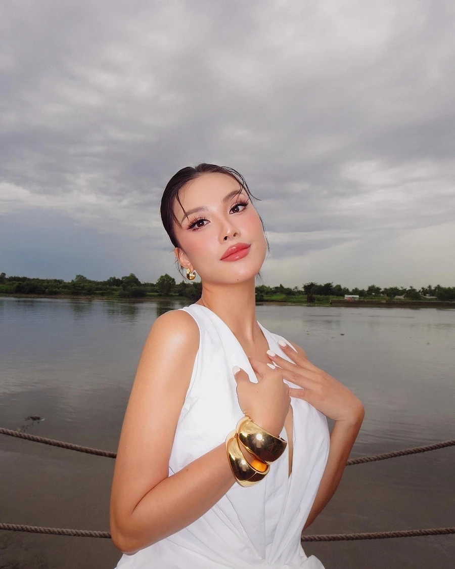 Kim duyên miss supranational đã thể hiện sự tự tin và tài năng vượt trội trong cuộc thi.