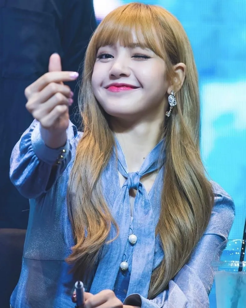 Blackpink meme lisa thú vị và ngập tràn cảm xúc.