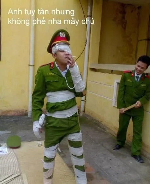 Meme công an giao thông rất dí dỏm và gần gũi.