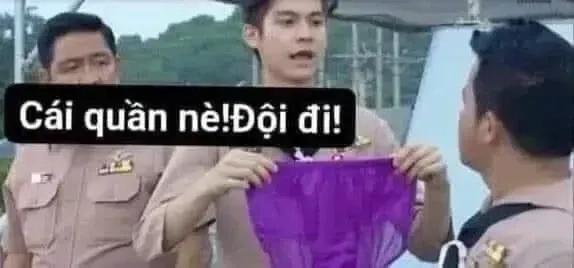 Mèo ngại meme mang đến sự dễ thương và hài hước trong khoảnh khắc ngại ngùng của mèo.