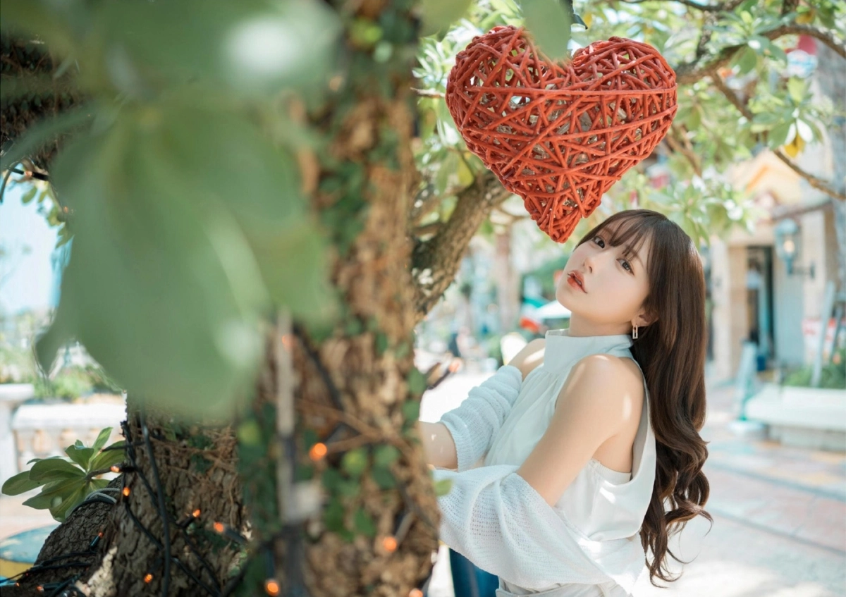 Mai Nakaseko hở hang kích thích nóng bỏng cực độ