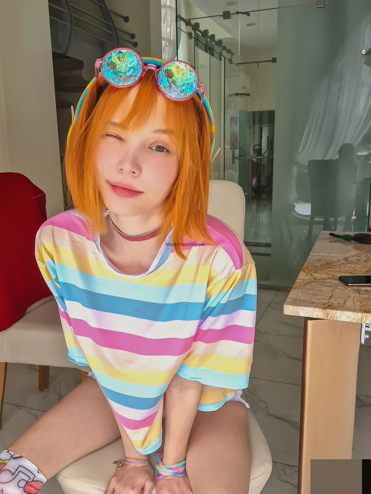 RocksyLight khoe lồn múp nóng bỏng dâm đãng