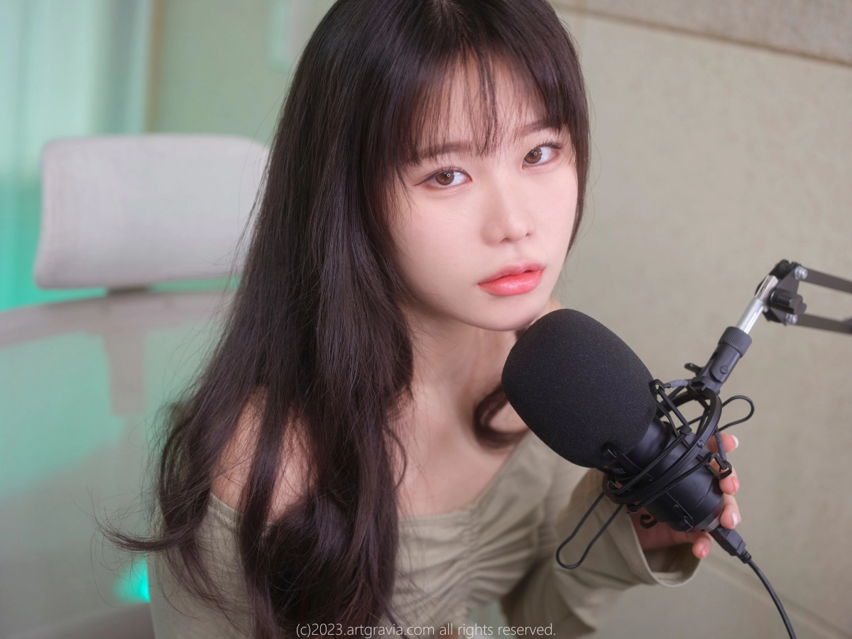 Sira hở hang kích thích nóng bỏng cực độ