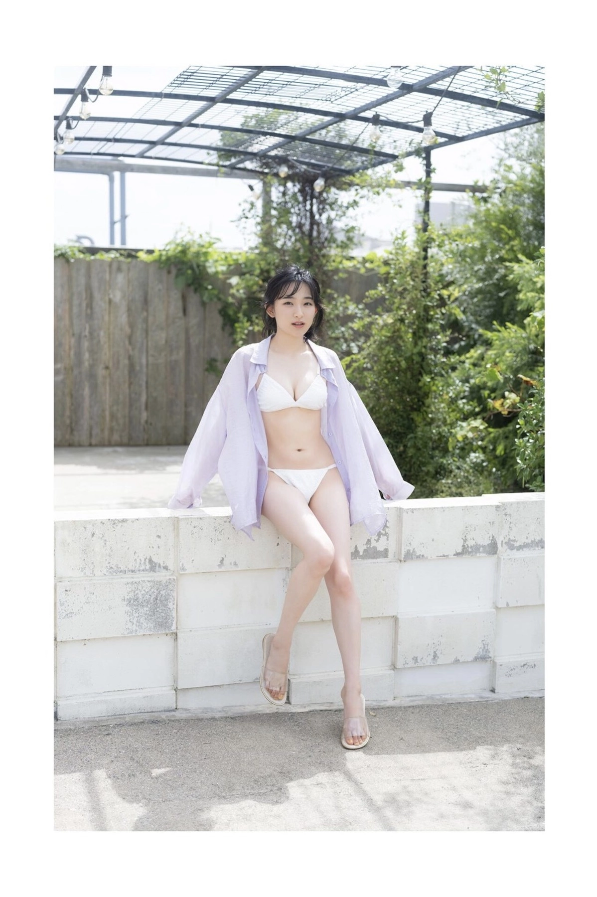 Yu Saotome bikini ướt át quyến rũ chết người