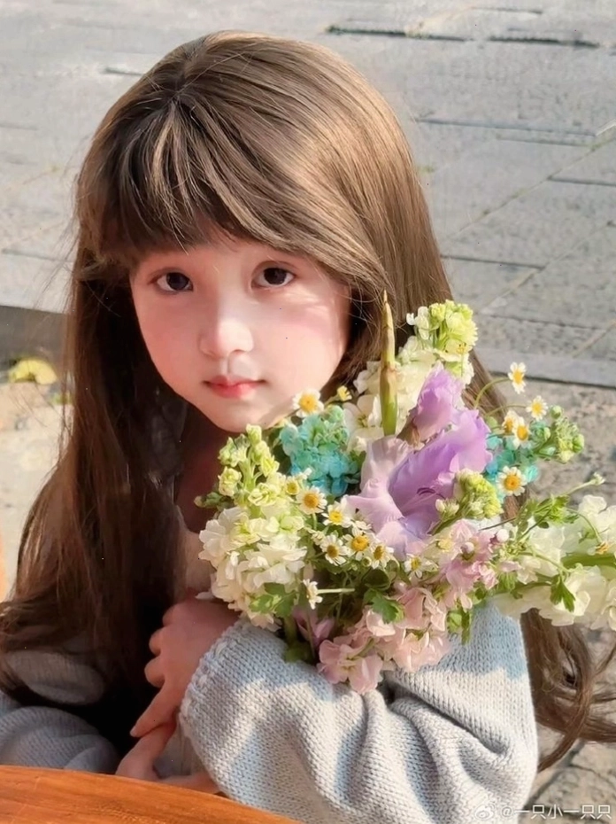 Ảnh bé gái xinh cute