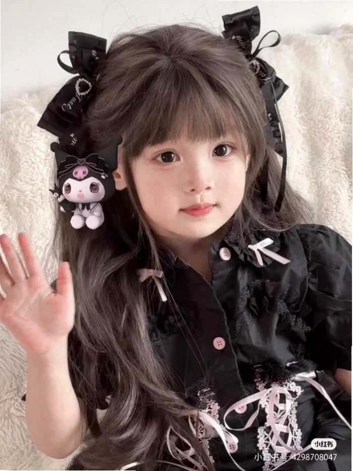 Ảnh em bé gái xinh đáng yêu