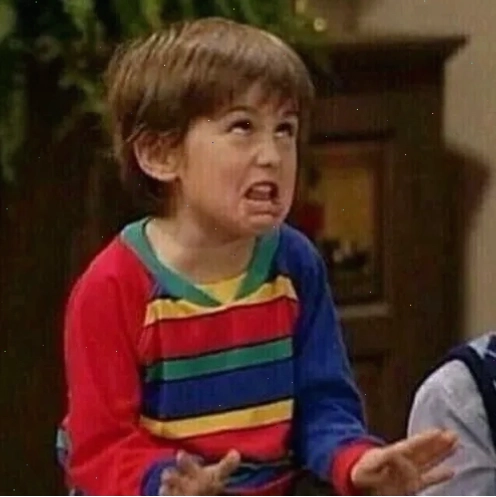 Bộ sưu tập meme nhăn mặt thể hiện đủ mọi cung bực cảm xúc