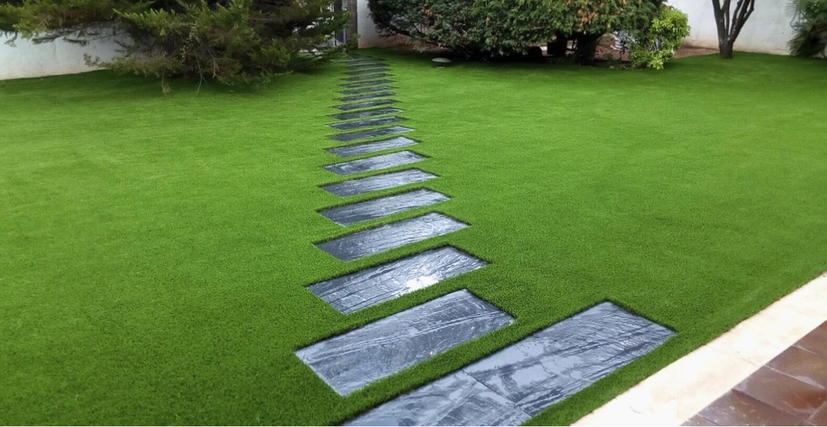 Các bước thi công thảm cỏ nhân tạo khổ 2m tại nhà