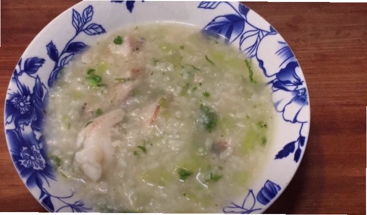 Cháo cá lóc nấu bầu cho bé
