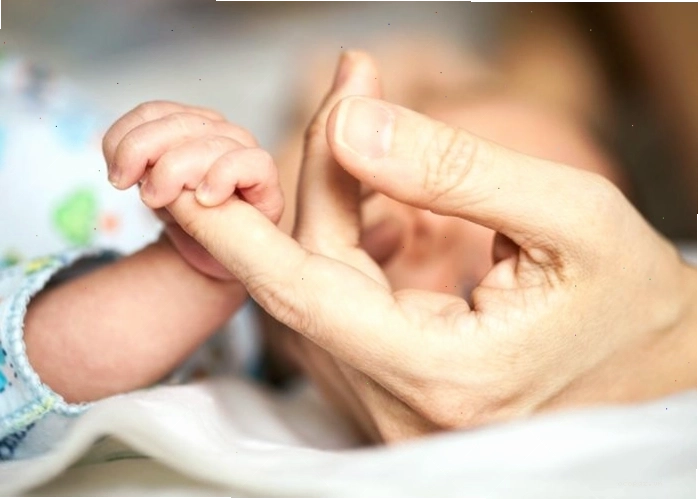 Nghi thức cúng đầy tháng bé gái thể hiện lòng biết ơn