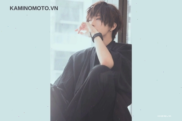 Tóc anime mái dài rẽ ngôi uốn xoăn