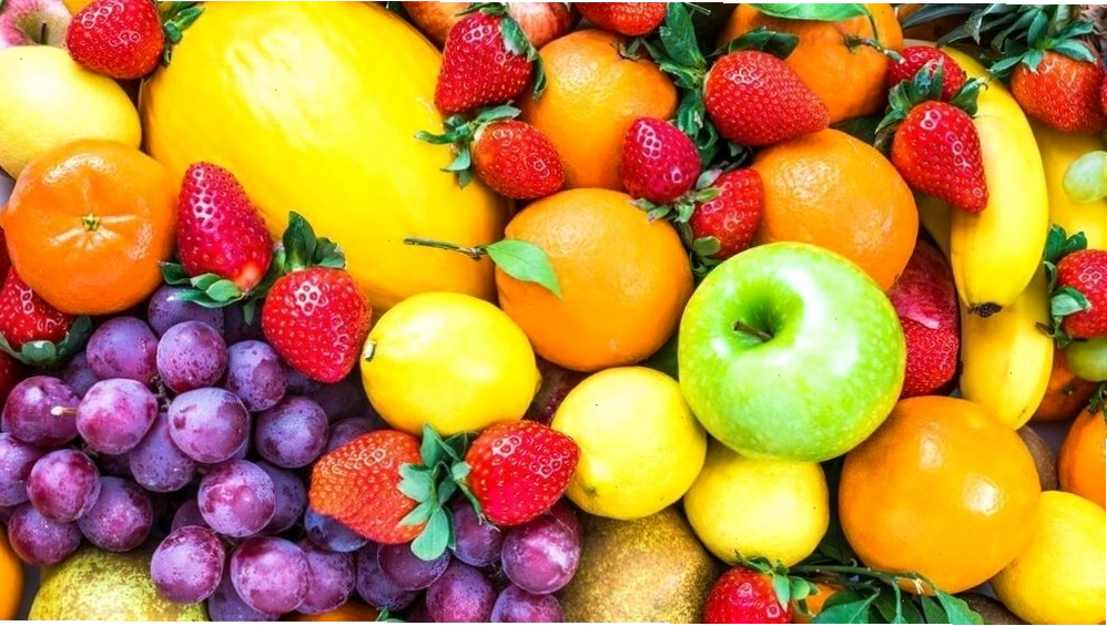Trái cây tươi giúp giảm triệu chứng khó chịu trong ngày đèn đỏ