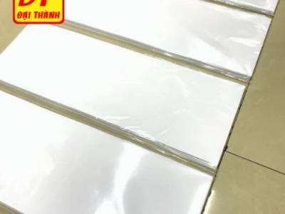 Thiết kế Banner Hoa Tươi Đẹp Mắt Thu Hút Khách Hàng Năm 2026